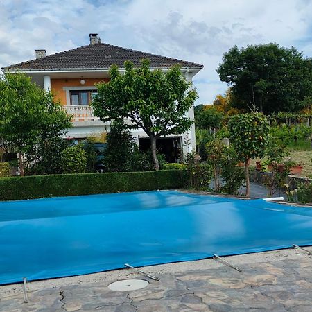 Villa Con Piscina En Panton Ribeira Sacra Galicia Ideal Para Familias Eksteriør billede