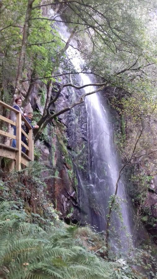 Villa Con Piscina En Panton Ribeira Sacra Galicia Ideal Para Familias Eksteriør billede