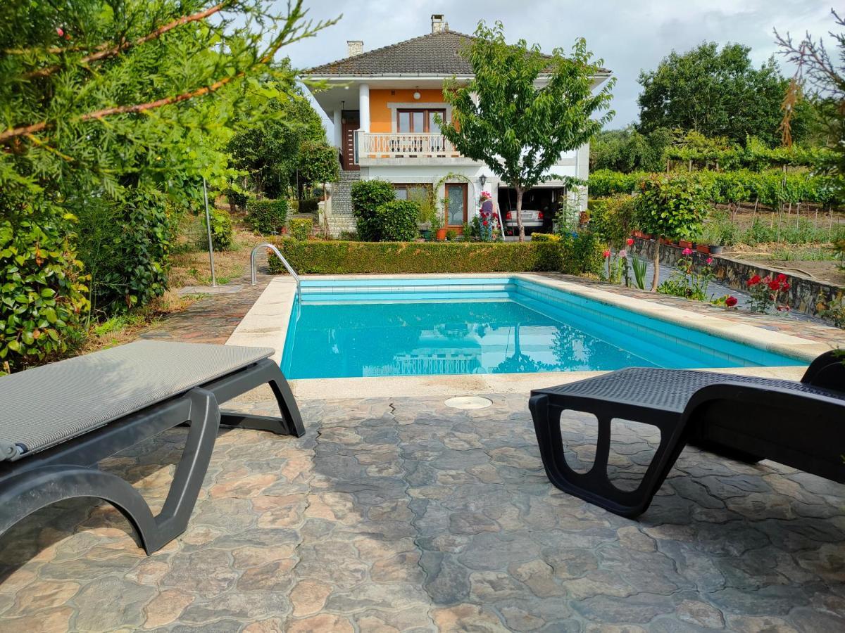 Villa Con Piscina En Panton Ribeira Sacra Galicia Ideal Para Familias Eksteriør billede